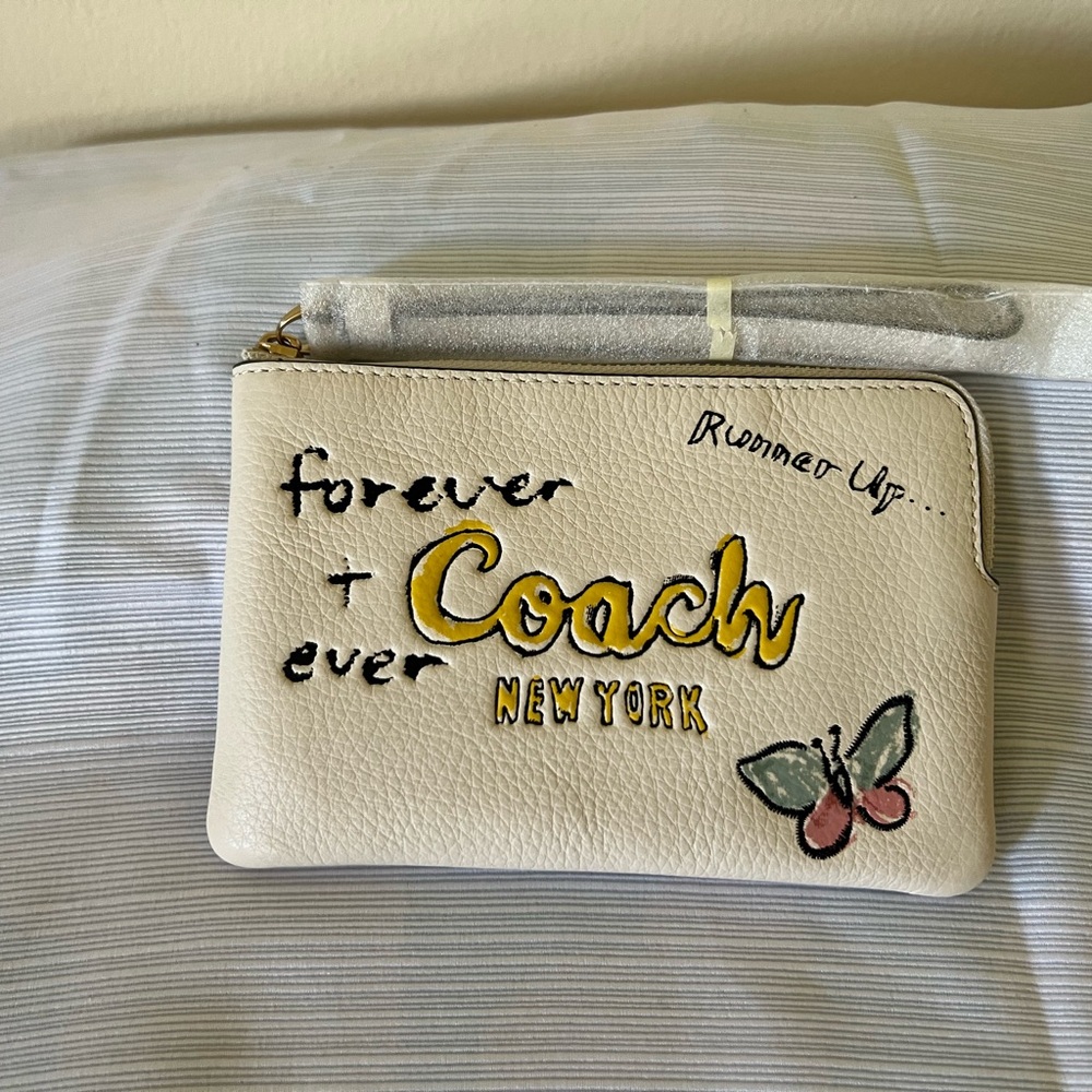 NWT Coach Sketch Print Wristlet